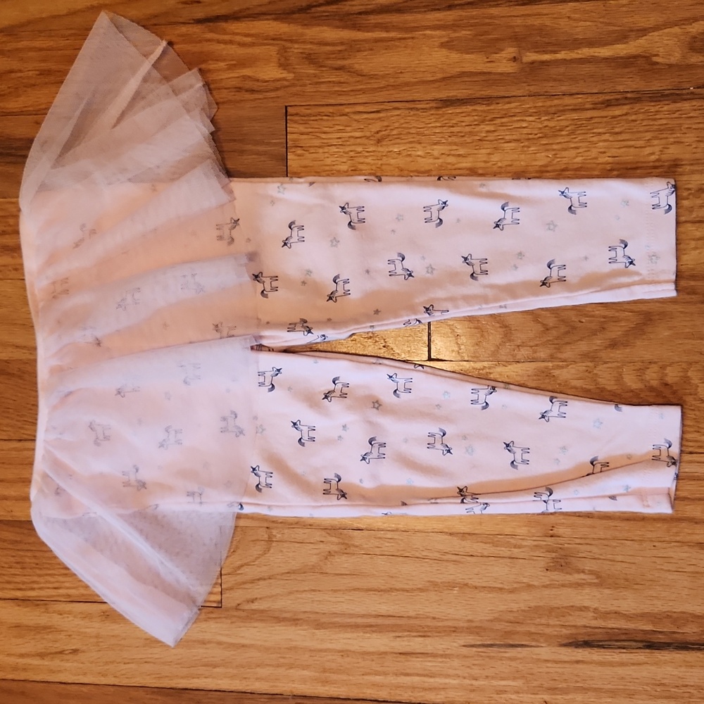 Very good condition Carter's unicorn leggings with attached tutu 24M pink